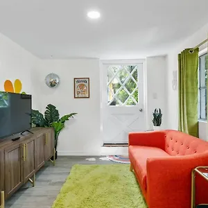 That 70's Themed Close To Coffee, Food + Shops Tampa